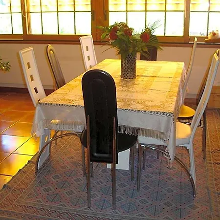 Le Relais Du Chateau לינה וארוחת בוקר