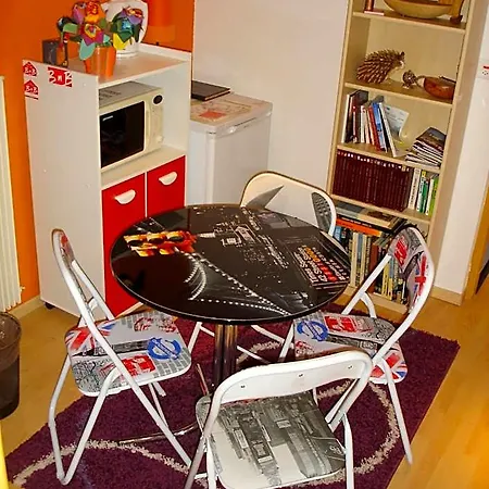 Le Relais Du Chateau לינה וארוחת בוקר 3*
