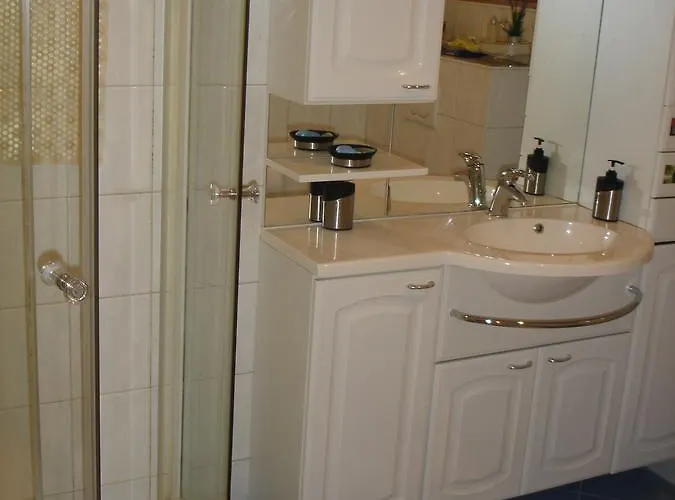 Le Relais Du Chateau 3*